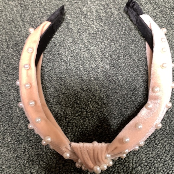 Head band pink items sold separately unless would like a bundle deal 3 for 15 - Picture 2 of 3